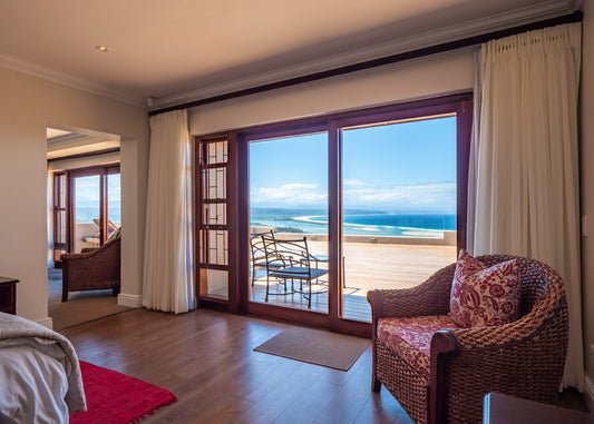 Honeymoon Suite with spectacular Bayview in Plettenberg Bay - Suite 1 at la Vista Lodge